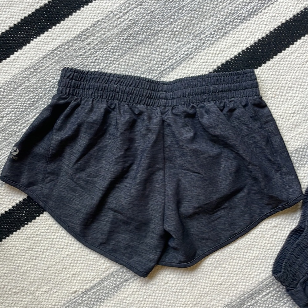 Oiselle Lori Faux Dark Denim Running Short w Zip Pocket - Picture 2 of 5